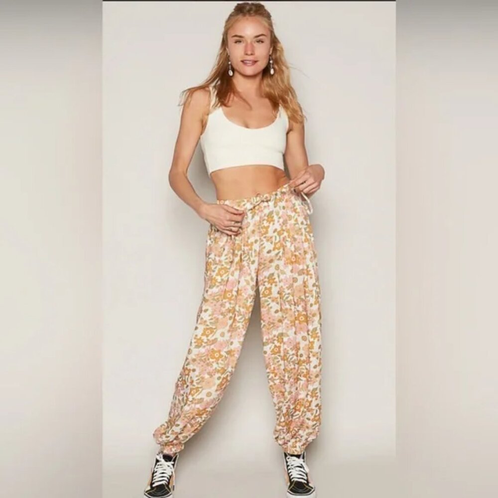POL Florentine Fancy Printed Harem Pants NWT